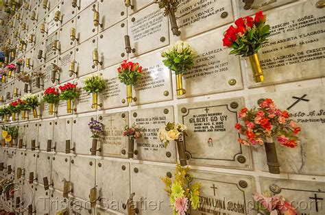 Columbarium in Filipino .
